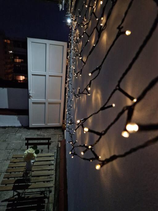 Charming Apartment With Private Terrace Bükreş Dış mekan fotoğraf